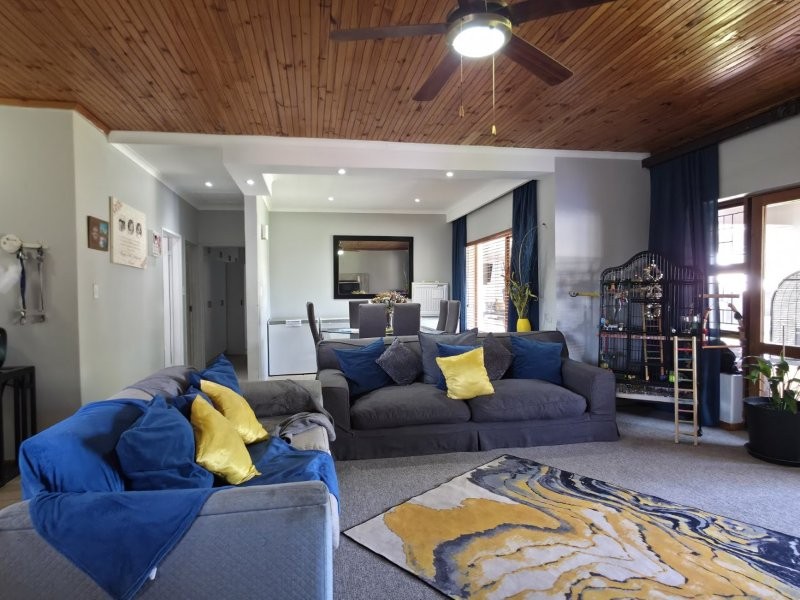 3 Bedroom Property for Sale in Wavecrest Eastern Cape